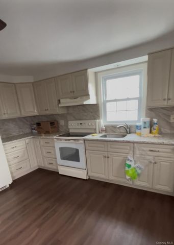 390 Atlantic Avenue, East Rockaway, NY 11518