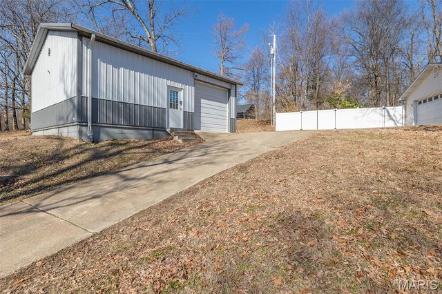 16747 Chalk Bluff Trail, Dexter, MO 63841