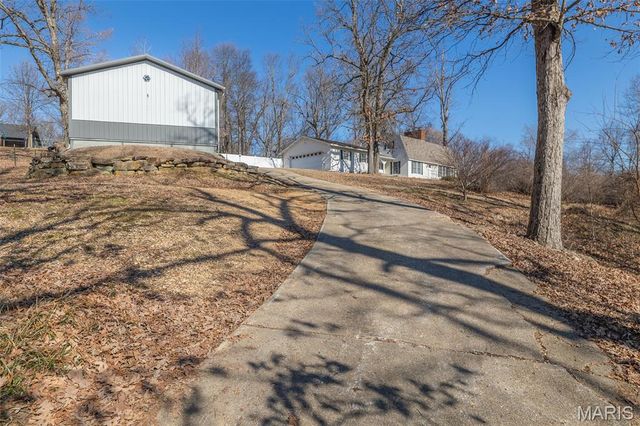 16747 Chalk Bluff Trail, Dexter, MO 63841