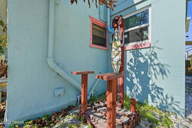 7 Clarendon Court, Daytona Beach, FL 32118