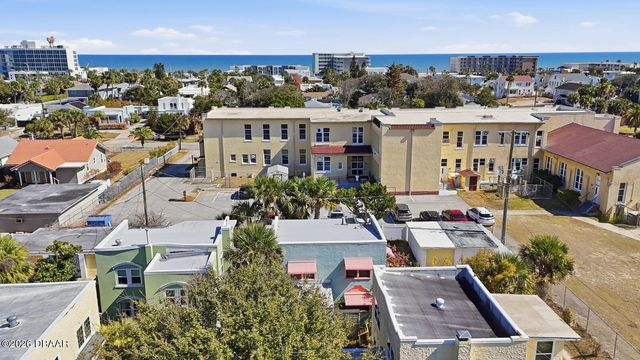 7 Clarendon Court, Daytona Beach, FL 32118