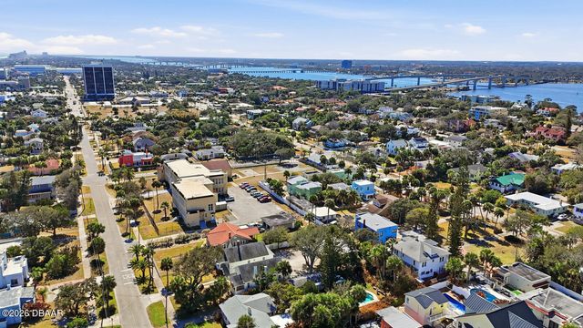 7 Clarendon Court, Daytona Beach, FL 32118