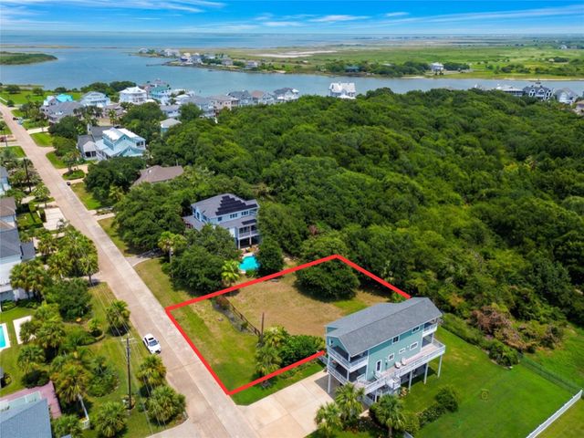 3435 Eckert Drive, Galveston, TX 77554
