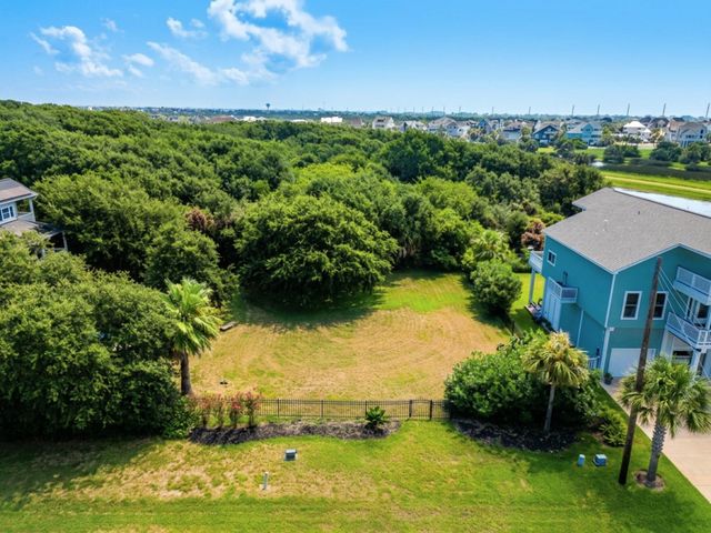 3435 Eckert Drive, Galveston, TX 77554