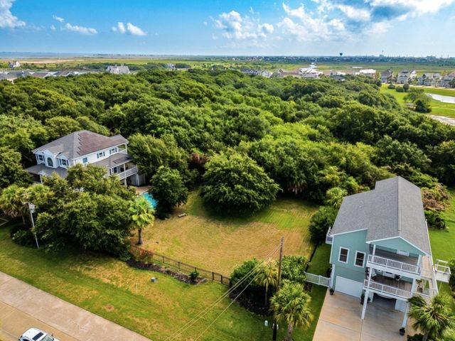 3435 Eckert Drive, Galveston, TX 77554