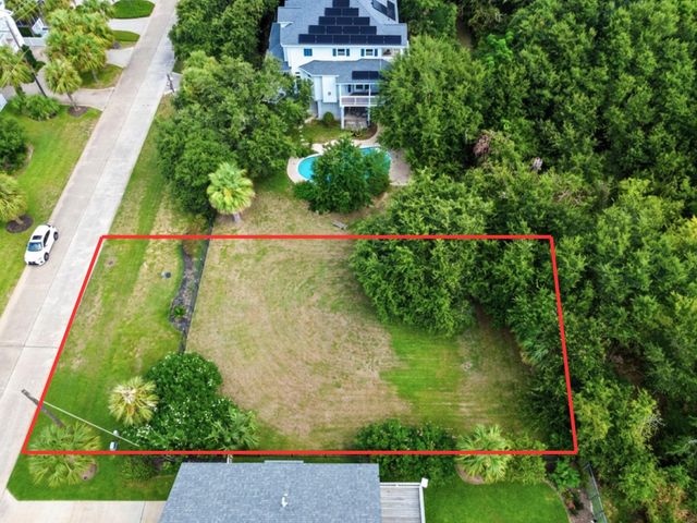 3435 Eckert Drive, Galveston, TX 77554