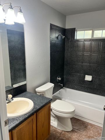 247 Iroquois, San Antonio, TX 78211