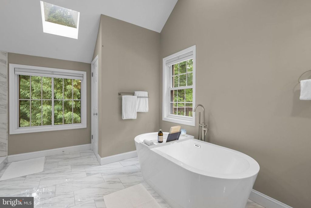Image 44 of property listing at 650 BRYANTS NURSERY RD, Silver Spring, MD 20905