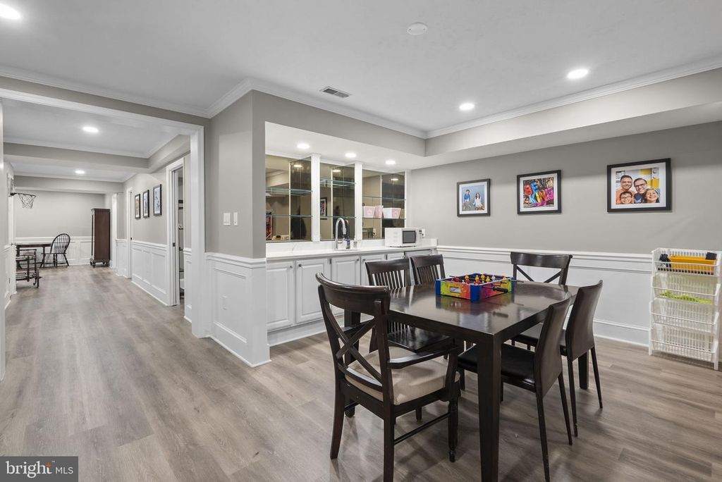 Image 64 of property listing at 650 BRYANTS NURSERY RD, Silver Spring, MD 20905