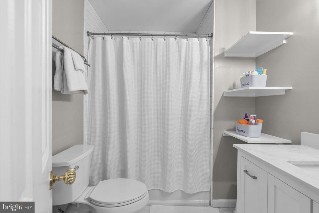 Image 67 of property listing at 650 BRYANTS NURSERY RD, Silver Spring, MD 20905