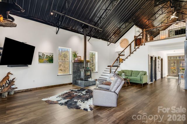 4530 Double Island Road, Green Mountain, NC 28740