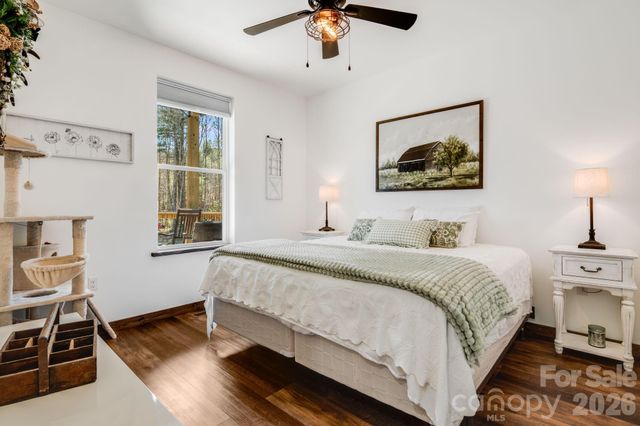 4530 Double Island Road, Green Mountain, NC 28740