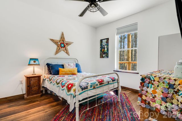 4530 Double Island Road, Green Mountain, NC 28740
