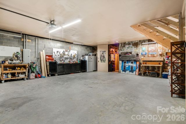 4530 Double Island Road, Green Mountain, NC 28740