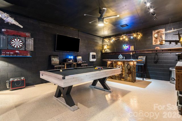 4530 Double Island Road, Green Mountain, NC 28740