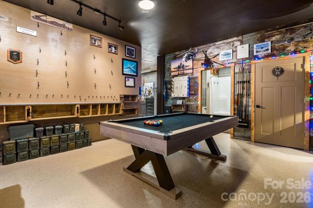 4530 Double Island Road, Green Mountain, NC 28740