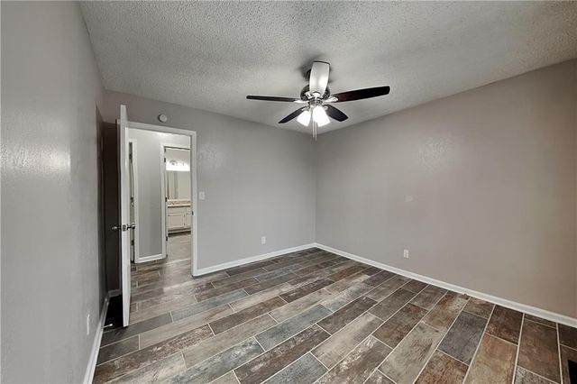 304 Winchester Way, Woodstock, GA 30188