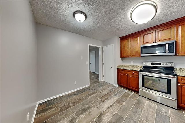 304 Winchester Way, Woodstock, GA 30188