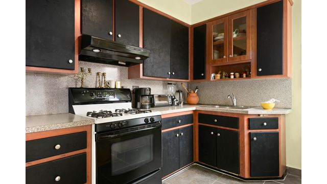 7711 35th Ave Apt 6H, New York City, NY 11372