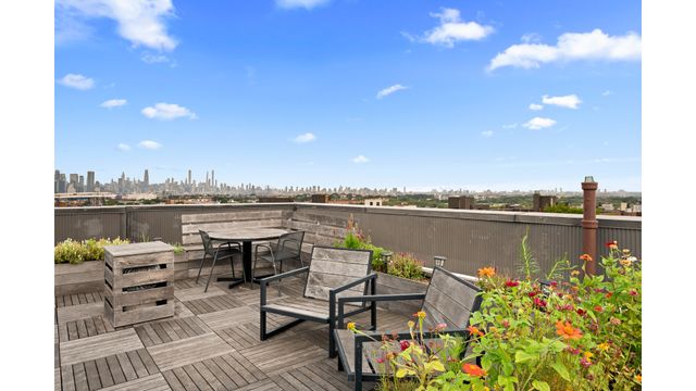 7711 35th Ave Apt 6H, New York City, NY 11372