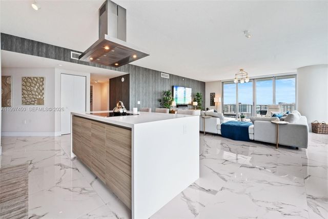 330 Sunny Isles Blvd 5-2102, Sunny Isles Beach, FL 33160