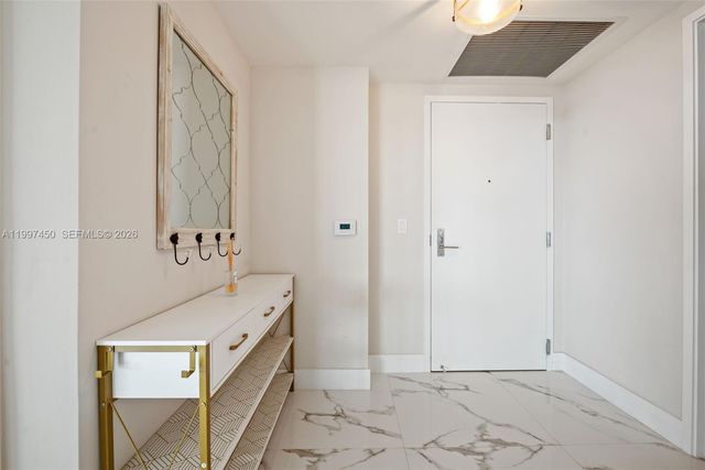 330 Sunny Isles Blvd 5-2102, Sunny Isles Beach, FL 33160