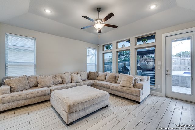 8514 Glass Gem, San Antonio, TX 78249