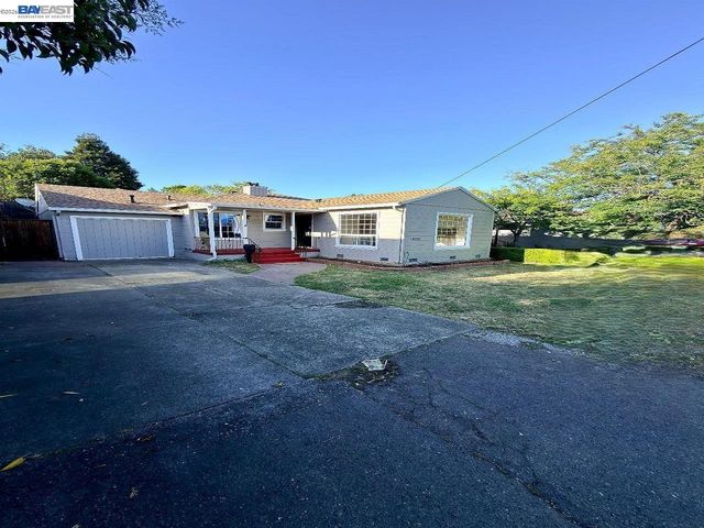 4256 Seven Hills Road, Castro Valley, CA 94546