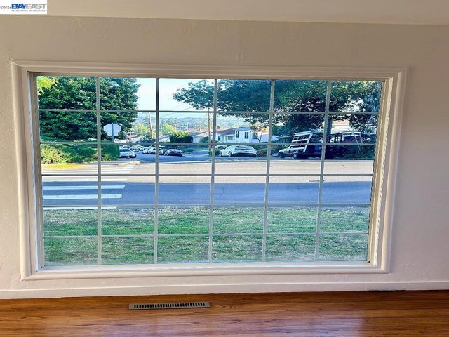 4256 Seven Hills Road, Castro Valley, CA 94546