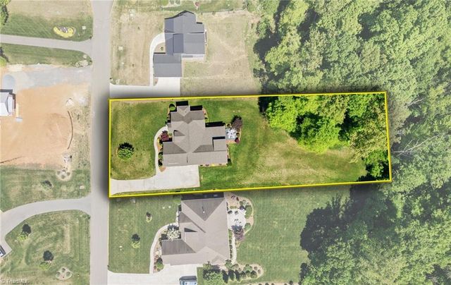 639 Lissara Lodge Drive, Lewisville, NC 27023