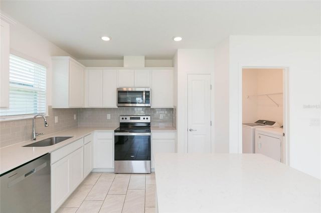 9547 SUMMERS CAY CIRCLE, Thonotosassa, FL 33592