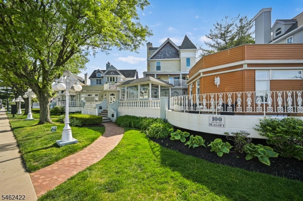 100 1st 6, Keyport Boro, NJ 07735 — photo 2