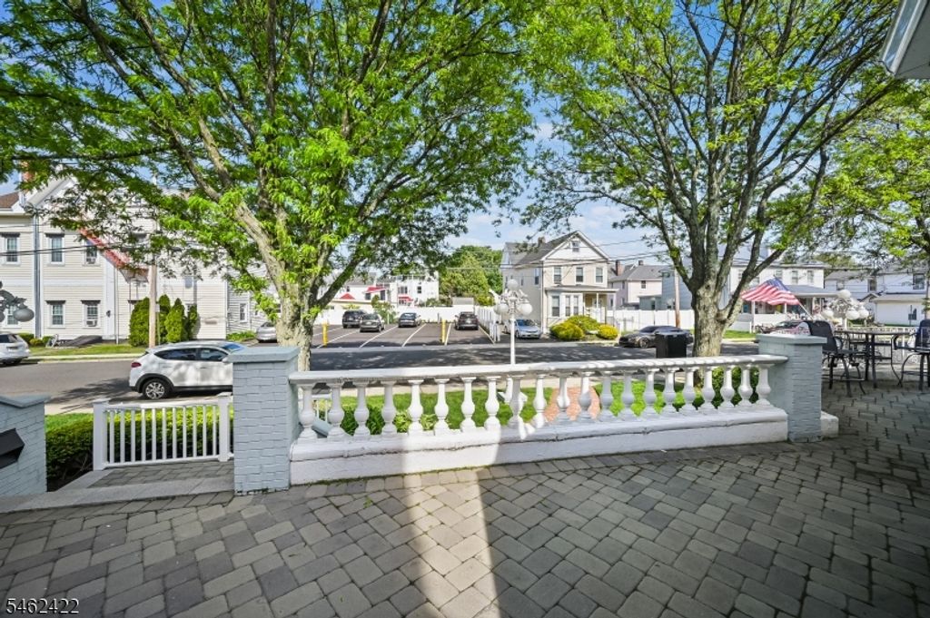 100 1st 6, Keyport Boro, NJ 07735 — photo 4
