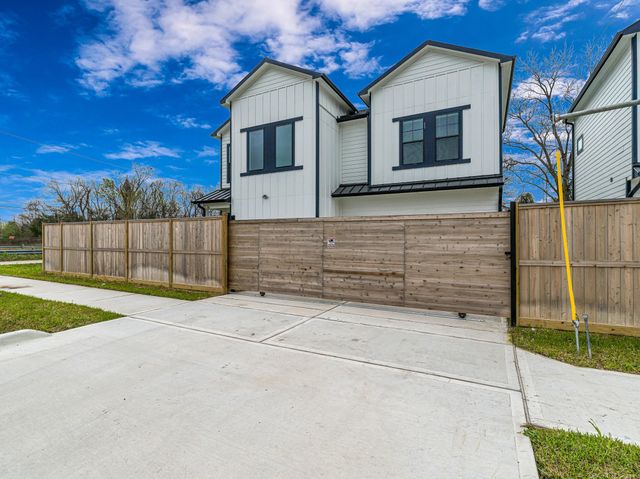 2720 Spence Road, Houston, TX 77093