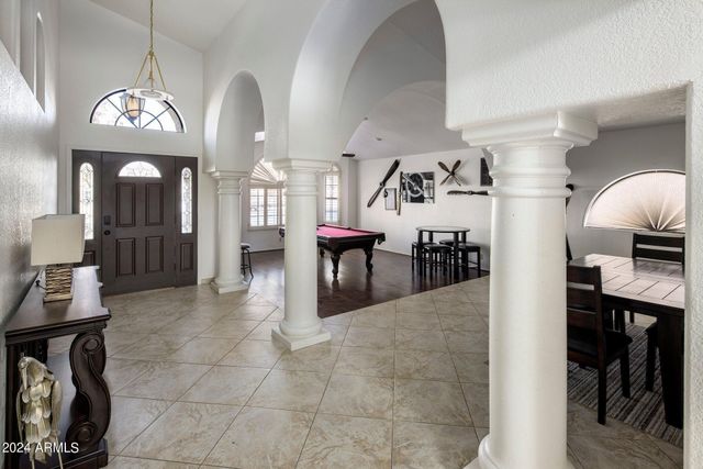 5747 E Gelding Drive, Scottsdale, AZ 85254