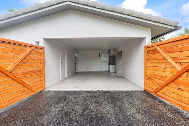 600 NW 22nd Court, Wilton Manors, FL 33311
