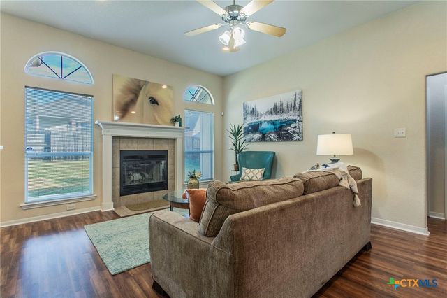 2624 Blue Meadow Drive, Temple, TX 76502