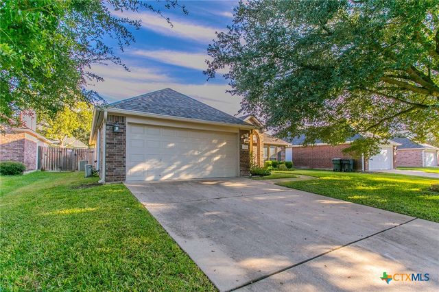 2624 Blue Meadow Drive, Temple, TX 76502