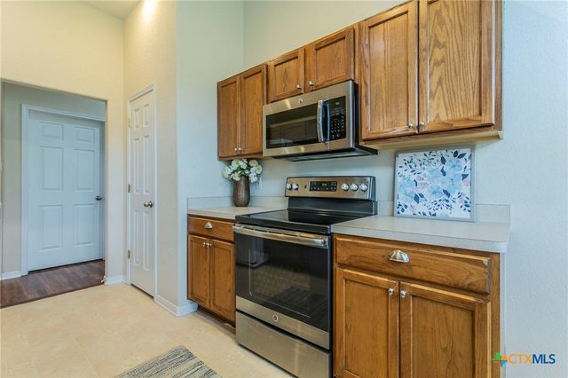 2624 Blue Meadow Drive, Temple, TX 76502