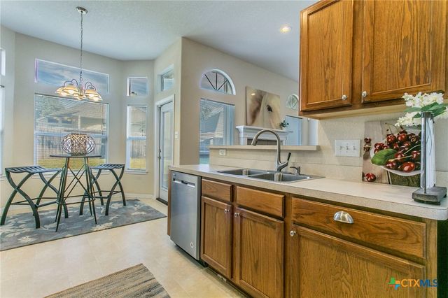 2624 Blue Meadow Drive, Temple, TX 76502