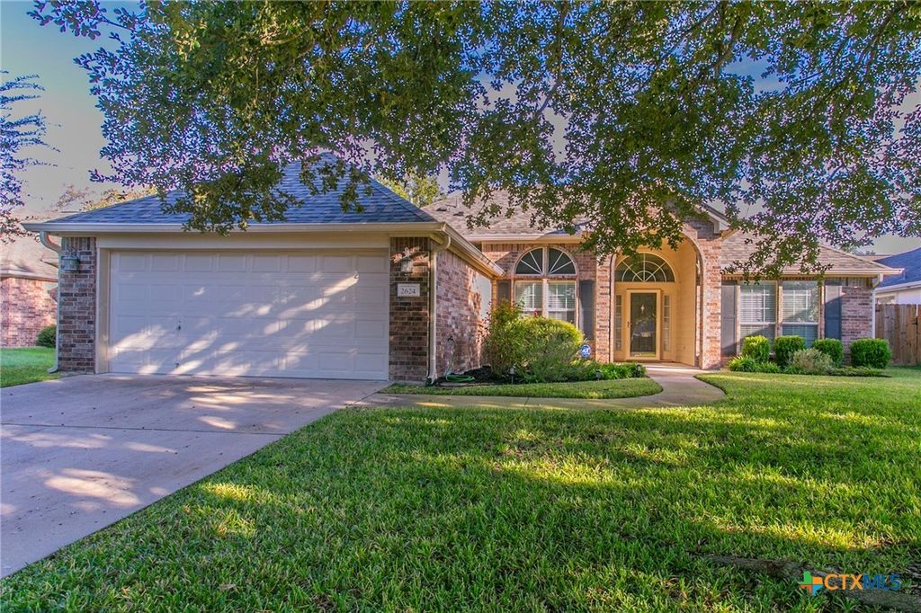 2624 Blue Meadow Drive, Temple, TX 76502