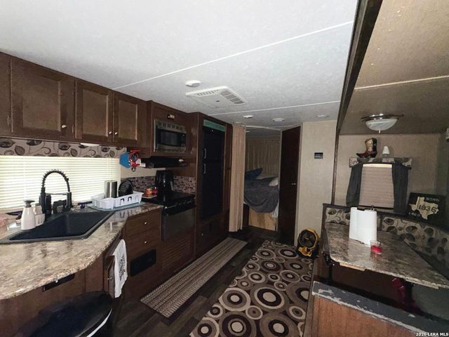 1071 CYPRESS DR, Canyon Lake, TX 78133