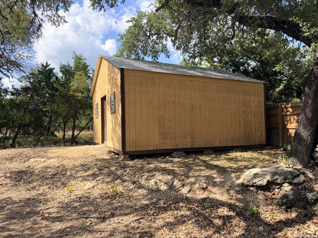 1071 CYPRESS DR, Canyon Lake, TX 78133