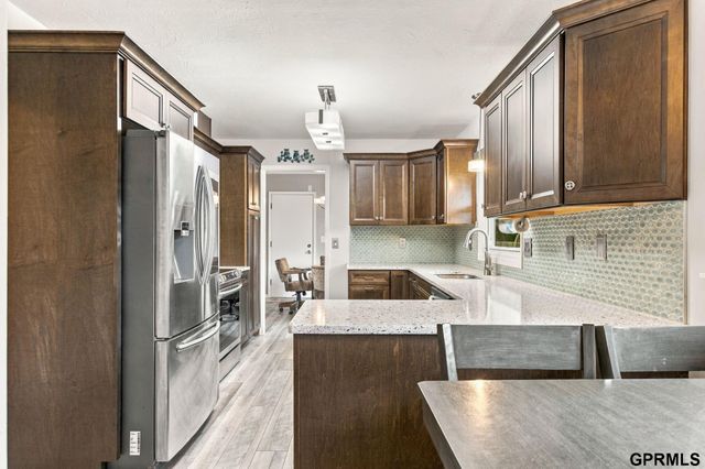 10320 Hilltop Road, Omaha, NE 68134