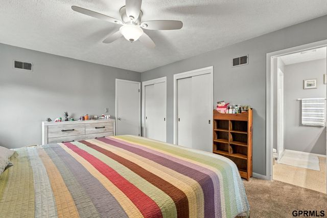 10320 Hilltop Road, Omaha, NE 68134