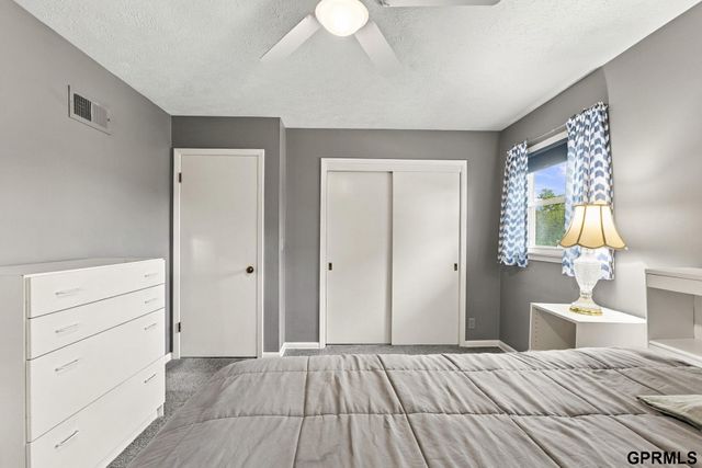 10320 Hilltop Road, Omaha, NE 68134