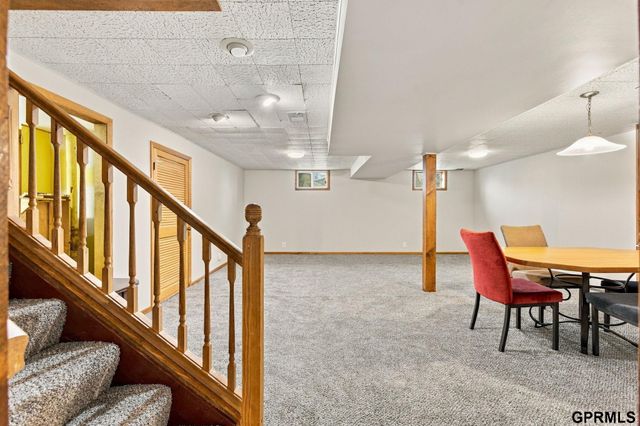 10320 Hilltop Road, Omaha, NE 68134