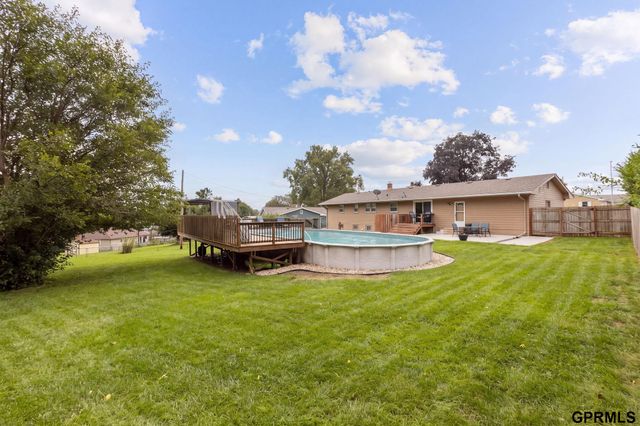 10320 Hilltop Road, Omaha, NE 68134