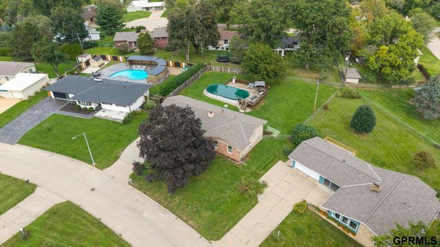 10320 Hilltop Road, Omaha, NE 68134