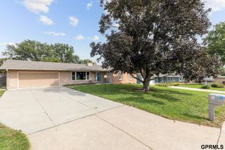 10320 Hilltop Road, Omaha, NE 68134